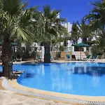 La Rosa 3*