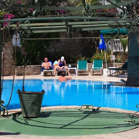 La Rosa Otel 3*
