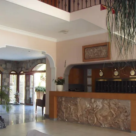 La Rosa 3*