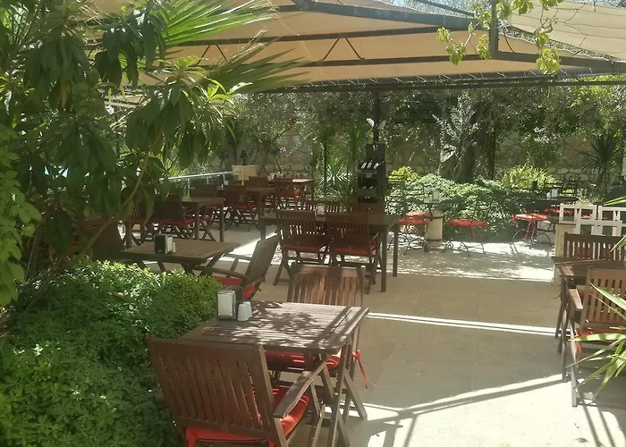 La Rosa Hotel 3*